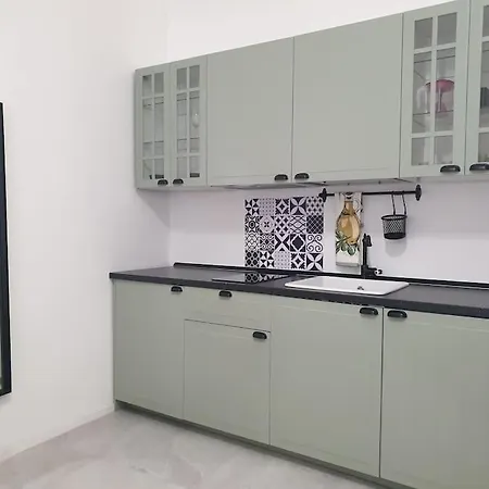 The Dragon Castle Apartman *